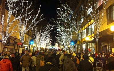 Tips to Walk Safely in Crowds During This Busy Holiday Season