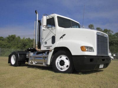 2000 Freightliner FL112 Single Axle Daycab – Featured Used Truck