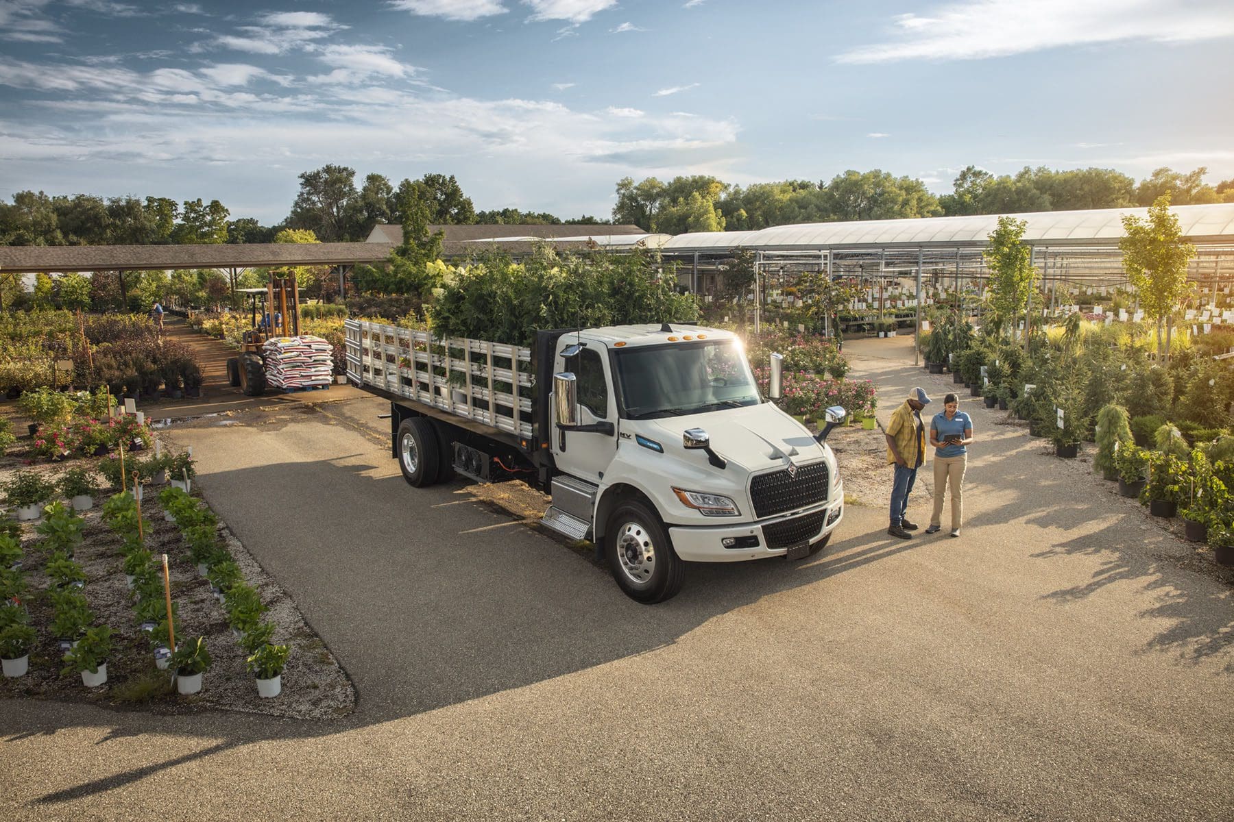 Navistar to Set Emissions Reductions Targets International Truck, Lease/Rental, IC Bus